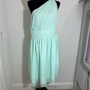 Tevolio Green One-Shoulder Ruched Cocktail Dress